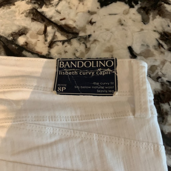 Bandolino Lisbeth curvy stretch Capri in white. NWT. Retail 78.99 - Picture 4 of 7